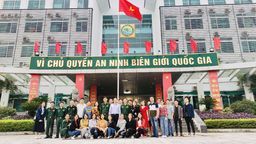 QUẬN BA ĐÌNH HƯỚNG VỀ MIỀN TRUNG