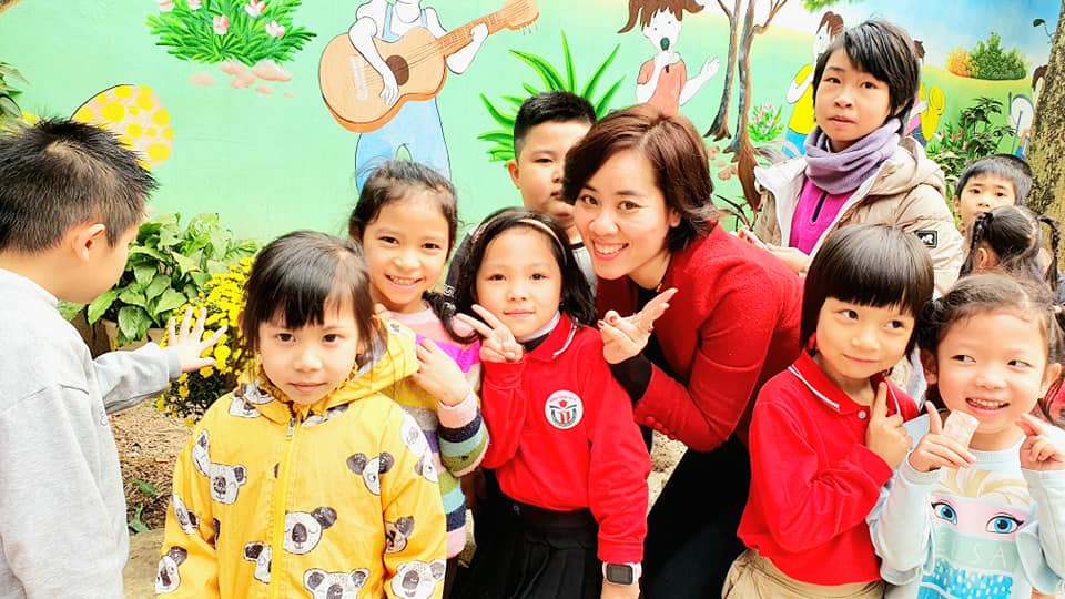 Học mà chơi - chơi mà học: Vườn hoa trường em