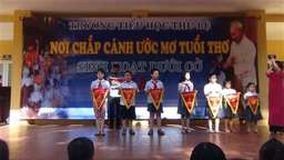 Sinh hoạt dưới cờ lớp 5A