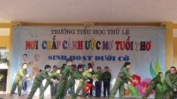 Sinh hoạt dưới cờ lớp 5C