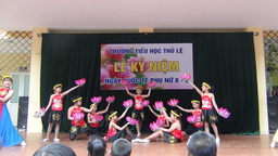 Sinh hoạt dưới cờ lớp 4D năm học 2017-2018