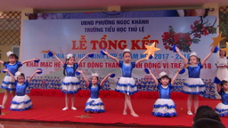 Lễ Tổng kết năm học - Sinh hoạt dưới cờ khối 1 năm học 2017-2018