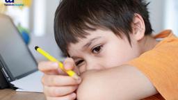 Trẻ bị căng thẳng tâm lý khi học online: Từ hiểu đến trợ giúp
