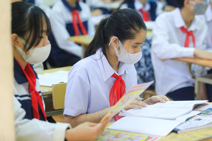 Hà Nội: Học sinh lớp 7 đến 12 có thể đến trường