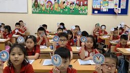 Xem giờ đồng hồ  - Giờ học lí thú