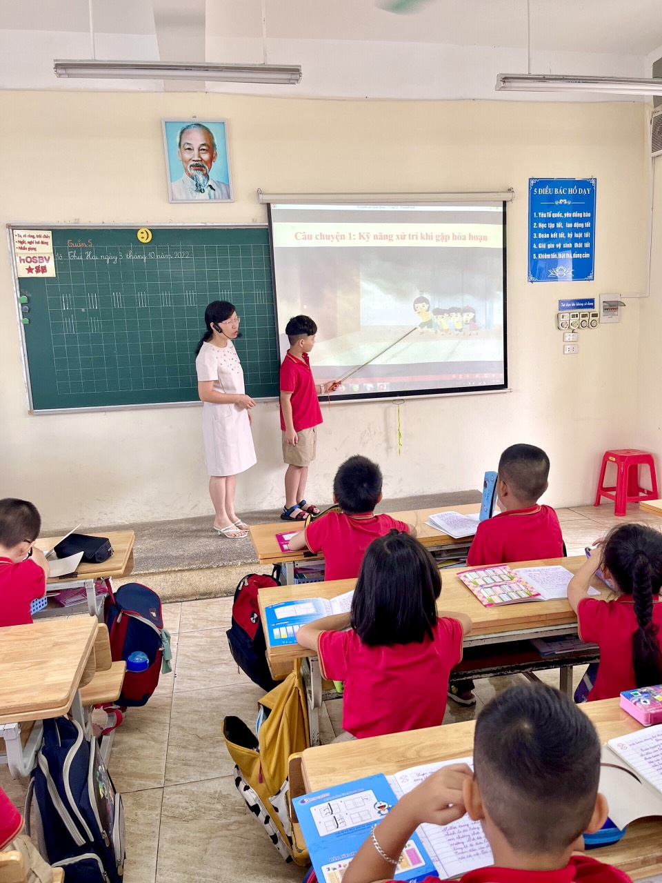 Liên đội Tiểu học Thủ Lệ tăng cường các hoạt động tuyên truyền nhân dịp Kỷ niệm 61 năm ngày Toàn dân phòng cháy, chữa cháy (04/10/1961 – 04/10/2022)