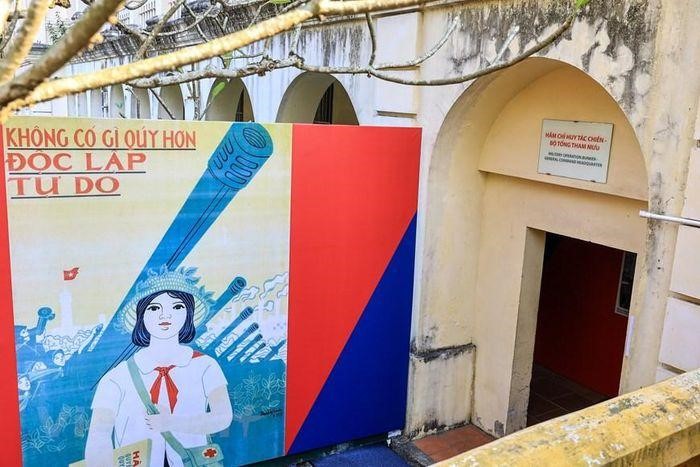 Khám phá căn hầm chỉ huy tác chiến 12 ngày đêm đánh B52 ở Hà Nội