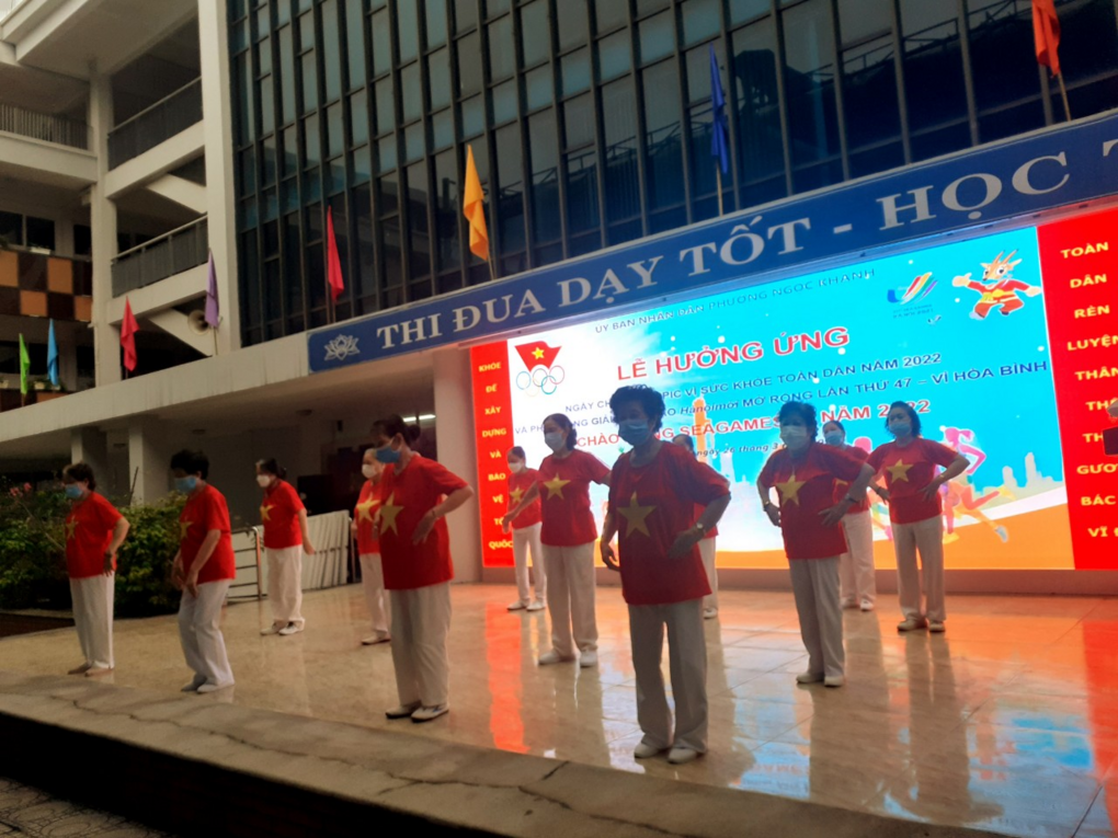 UBND phường Ngọc Khánh  tổ chức thành công Lễ hưởng ứng Ngày chạy Olympic vì sức khỏe toàn dân, Lễ phát động giải chạy Báo Hànộimới mở rộng lần thứ 47 - Vì hòa bình năm 2022 tại trường TH Ngọc Khánh