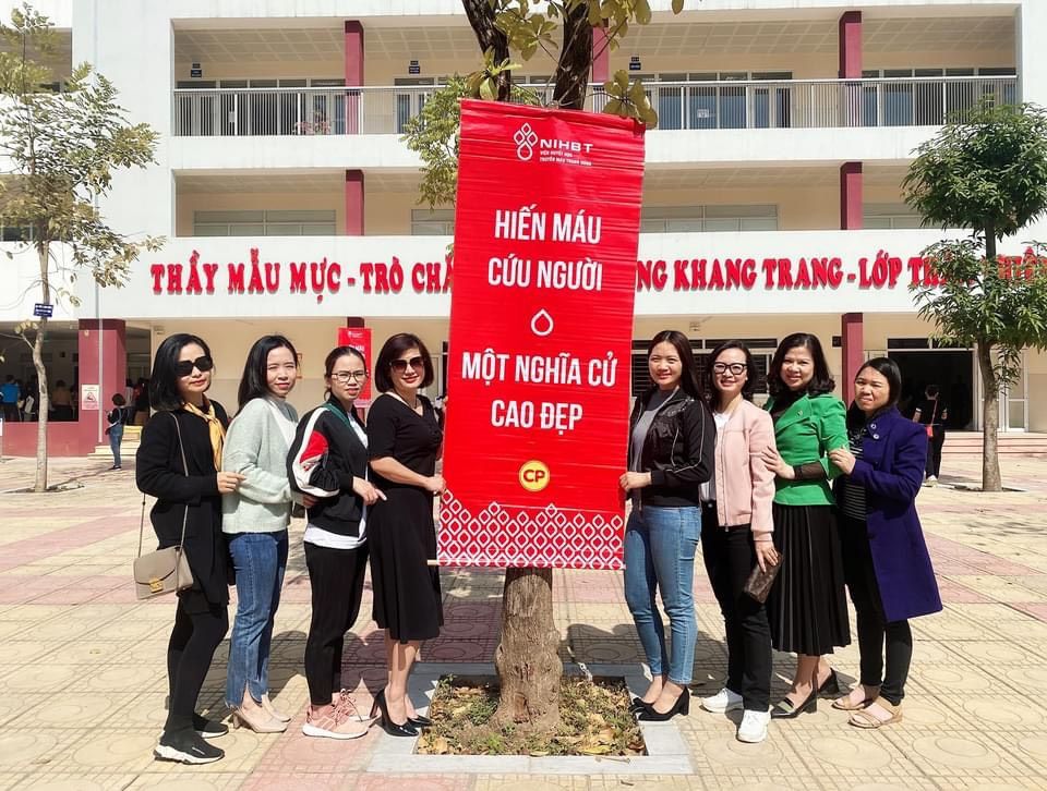 Trường Tiểu học Thủ Lệ với ngày Chủ nhật hồng ý nghĩa