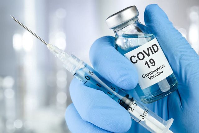 Vaccine COVID-19 vẫn là tấm khiên hiệu quả phòng ngừa SARS-CoV-2