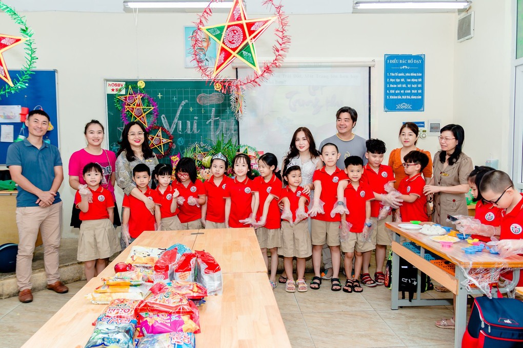 Rộn ràng vui đón Tết Trung thu cùng các bạn nhỏ khối 2- Trường Tiểu học Thủ Lệ Năm học 2022 – 2023