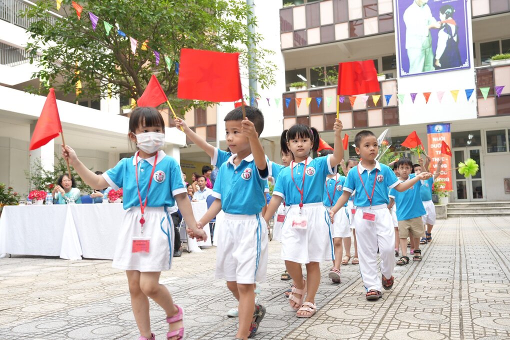 Phường Ngọc Khánh: Tưng bừng trong ngày hội khai trường năm học 2022 – 2023