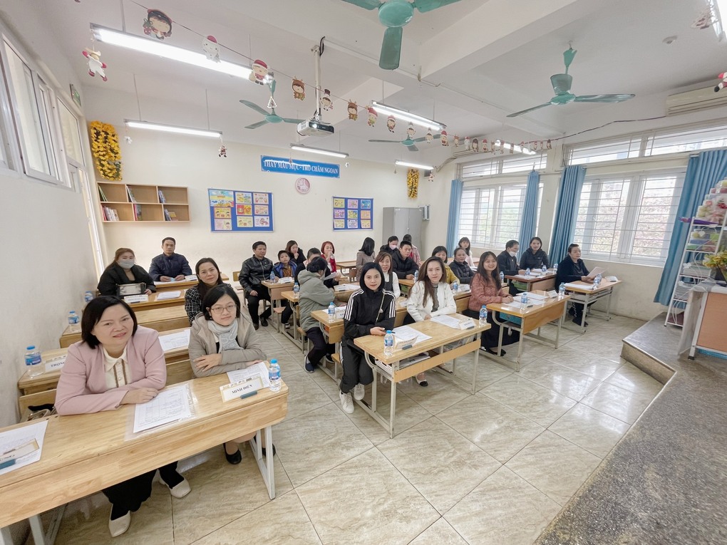 Buổi gặp mặt và sơ kết học kì I cùng cha mẹ học sinh khối 2