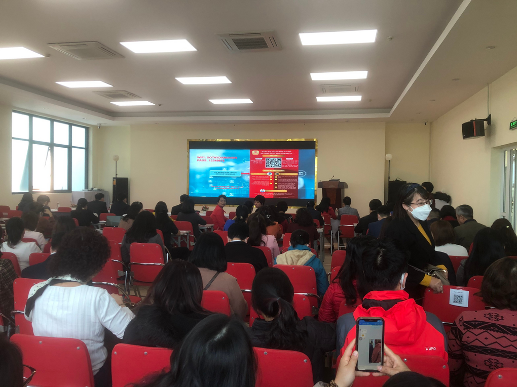 Phần mềm “Sổ tay đảng viên điện tử” và “Điều hành tác nghiệp quản lý đảng viên”