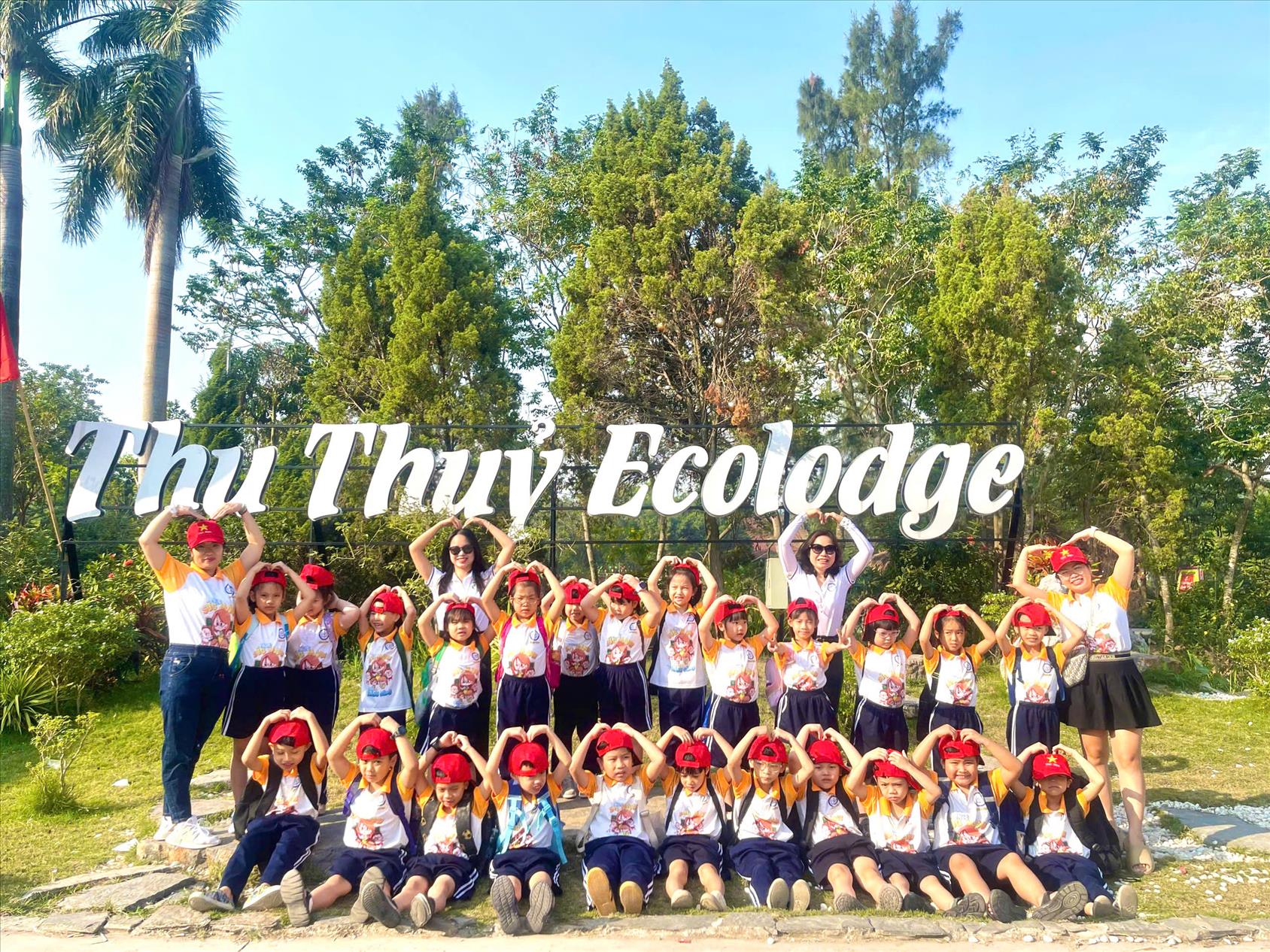 Chuyến dã ngoại mùa thu của lớp 2C trường Tiểu học Thủ Lệ