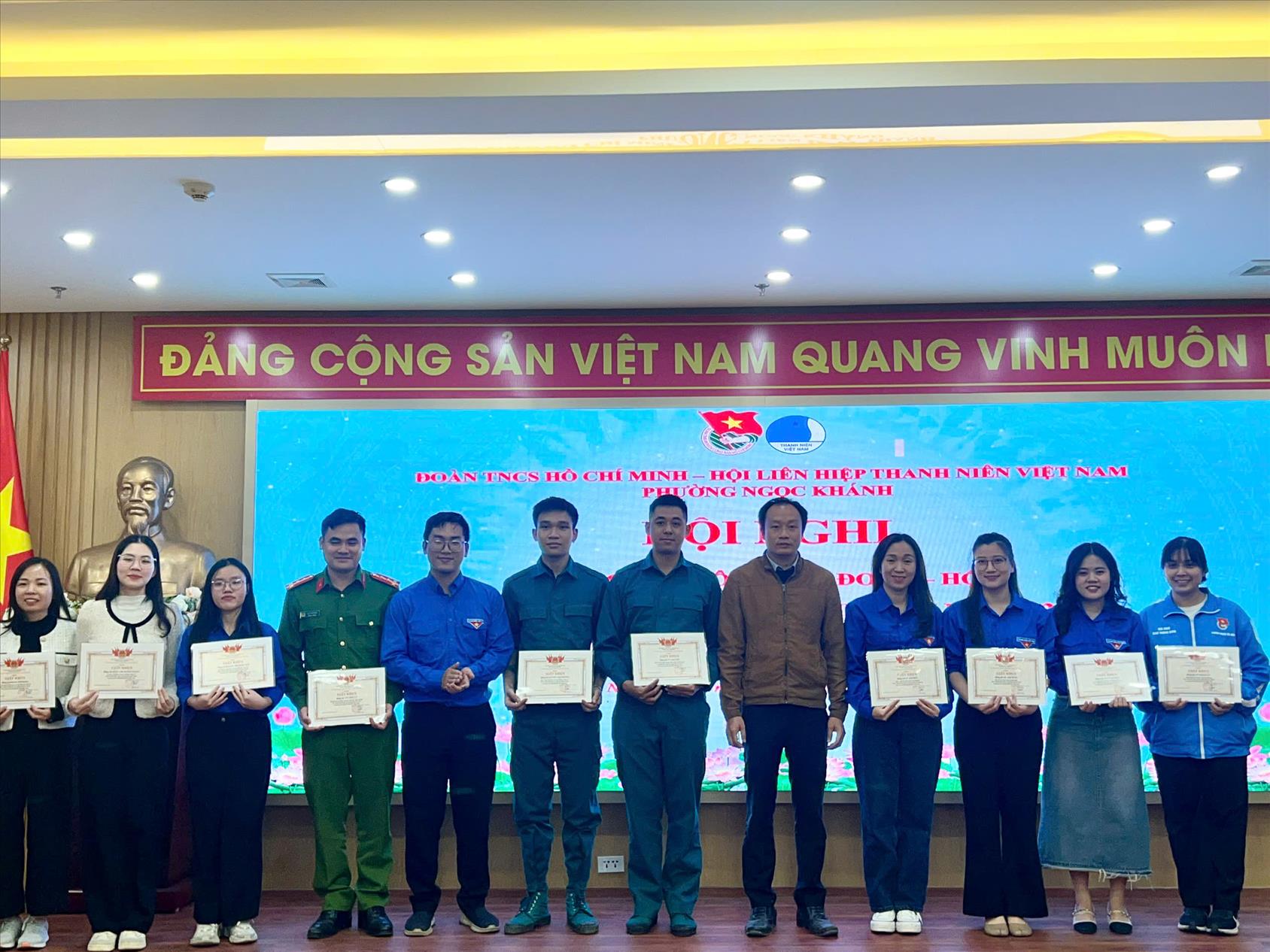 Vinh danh Chi đoàn giáo viên trường Tiểu học Thủ Lệ
