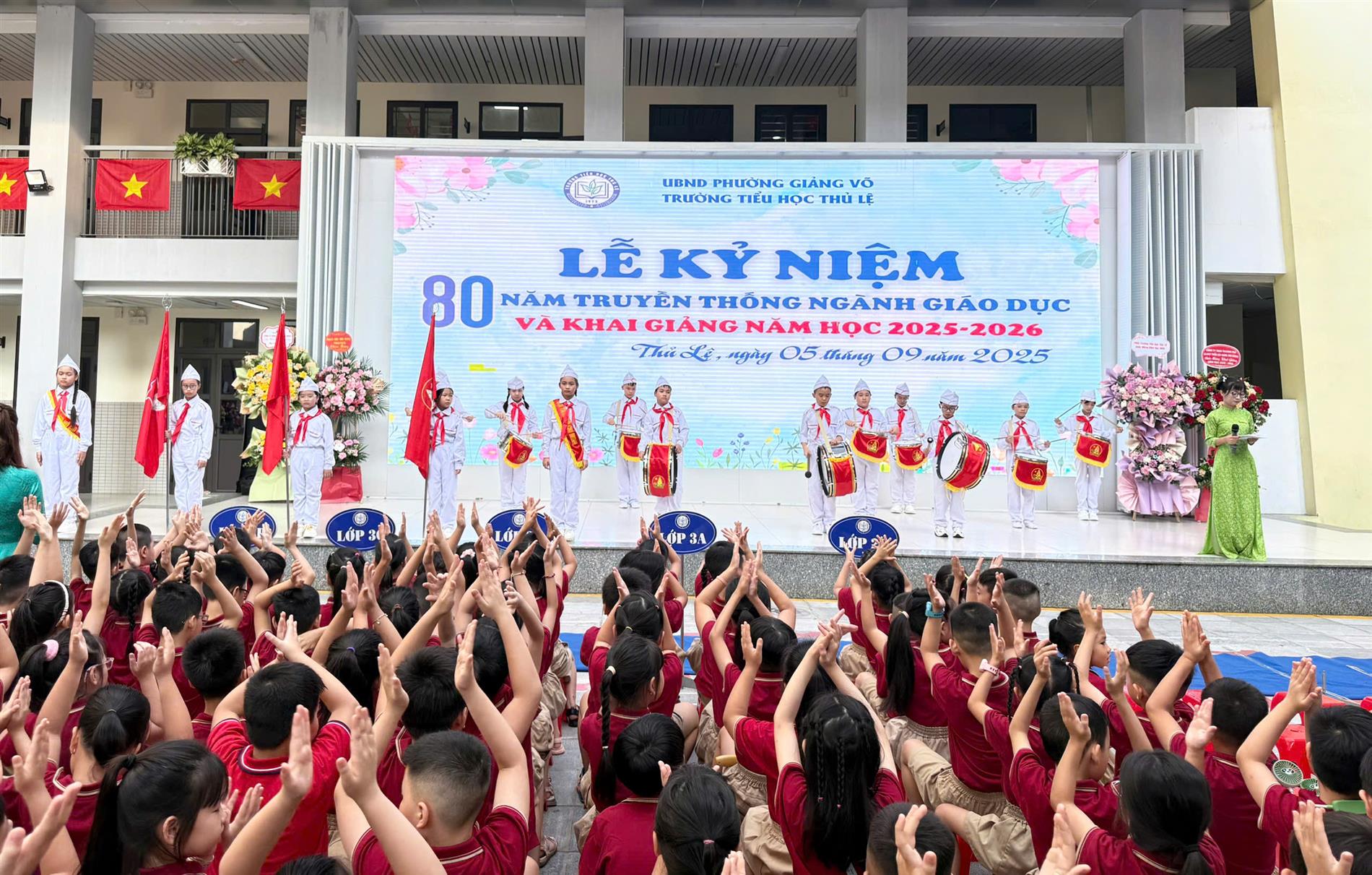 Tưng bừng dự lễ “Khai giảng đặc biệt” của Khối 3 trường Tiểu học Thủ Lệ