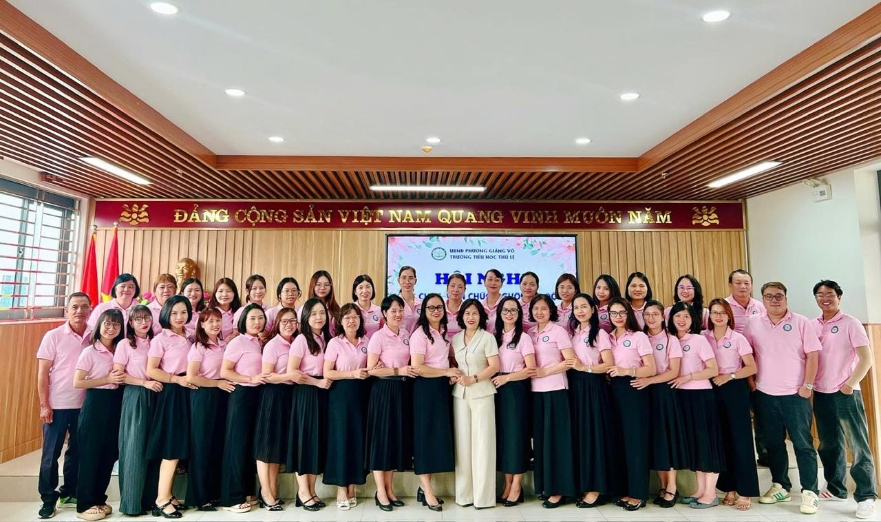 Hội nghị Cán bộ - Viên chức - Người lao động năm học 2025 - 2026 của trường Tiểu học Thủ Lệ