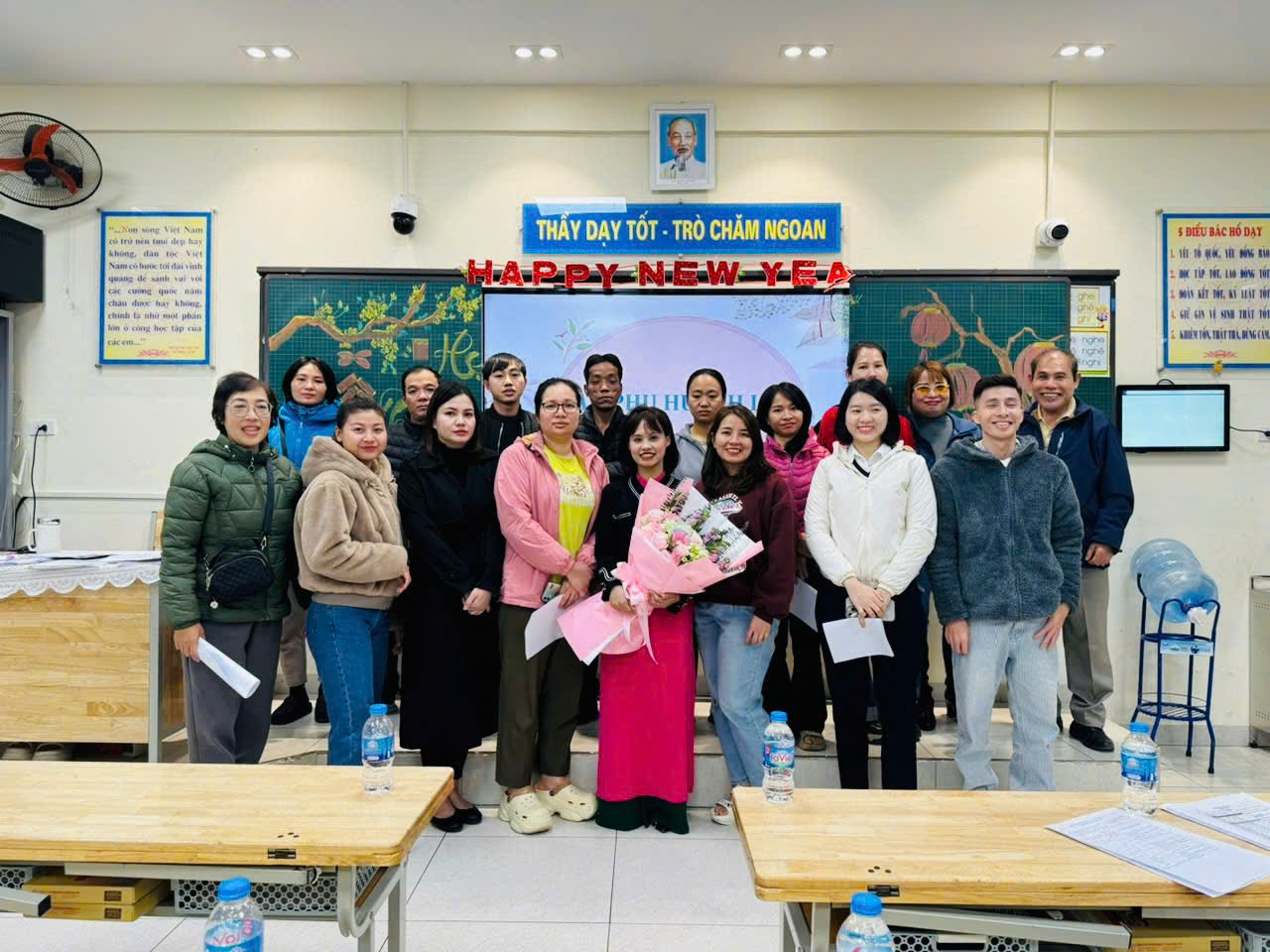 Buổi họp phụ huynh cuối học kì I lớp 1C " Kết nối - Chia sẻ"