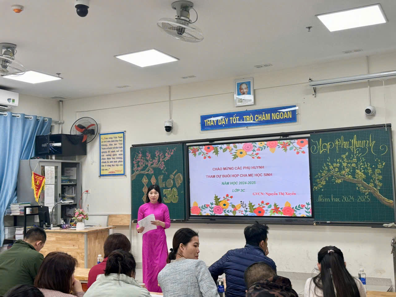 HỌP PHỤ HUYNH CUỐI HỌC KÌ 1 LỚP 3C: KẾT NỐI - CHIA SẺ - YÊU THƯƠNG