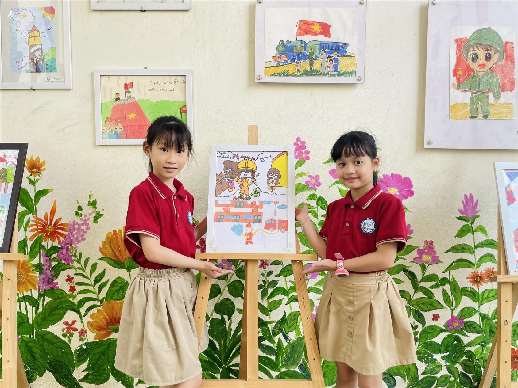 Trường Tiểu học Thủ Lệ sôi nổi các hoạt động hưởng ứng Ngày Toàn dân Phòng cháy, chữa cháy 4/10.