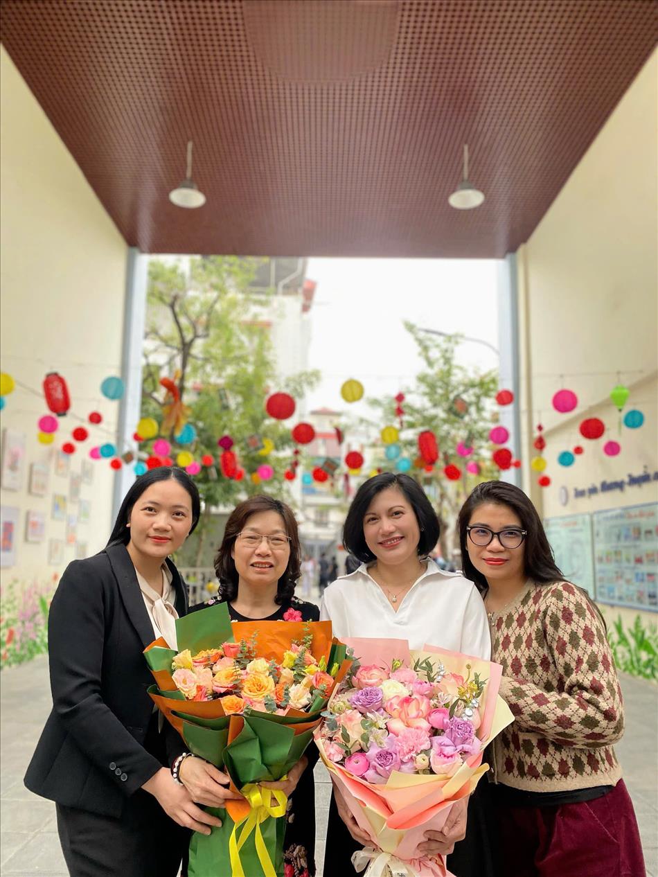 Chia tay đồng chí Bùi Thị Lan Hương nhận nhiệm vụ công tác mới