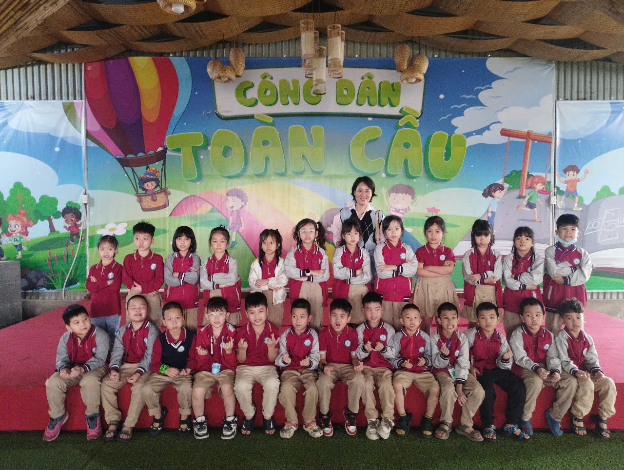 Một ngày trải nghiệm đáng nhớ của học sinh khối 1 Trường Tiểu học Thủ Lệ