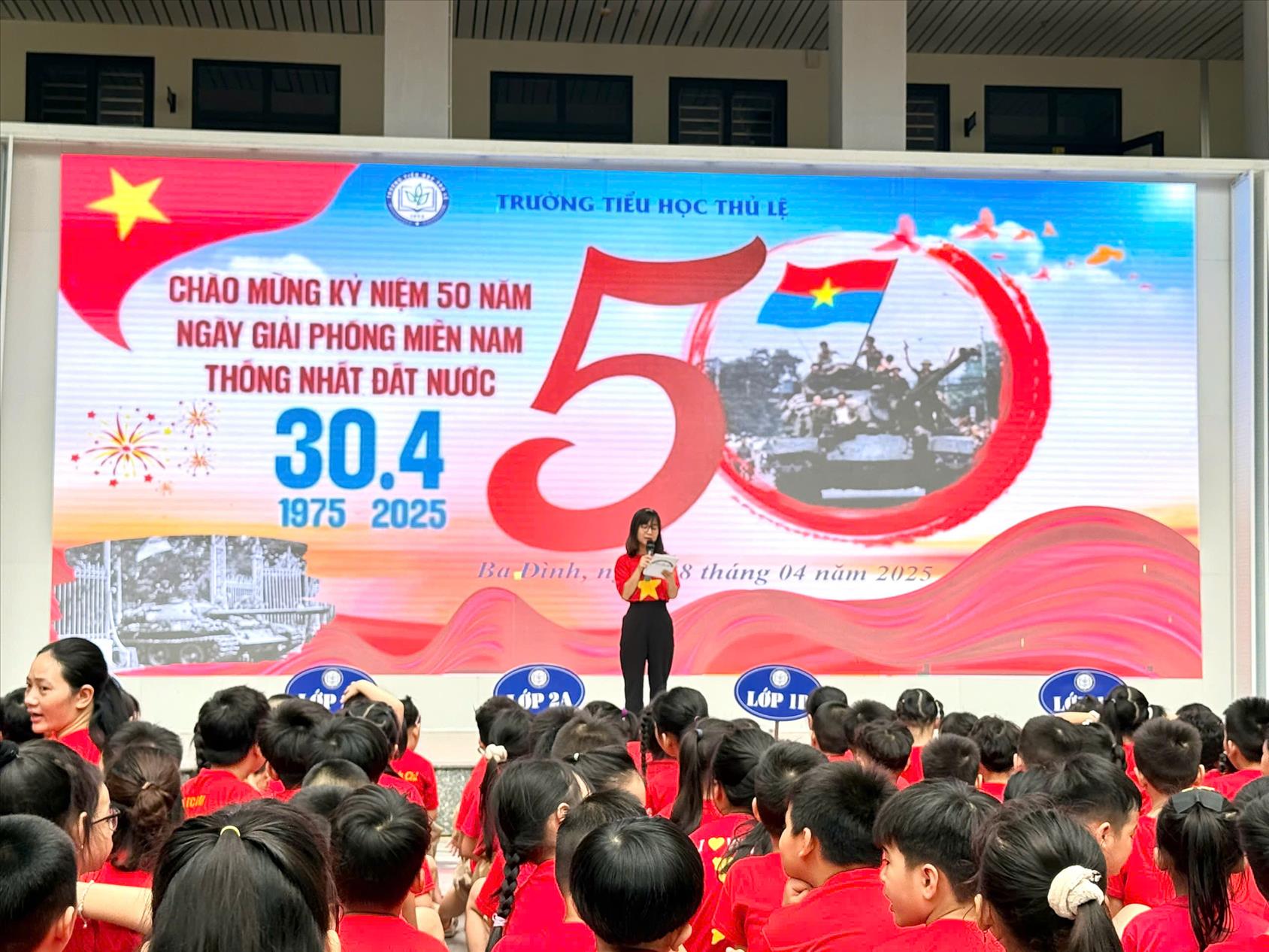 Giáo dục truyền thống yêu nước qua chương trình kỷ niệm 50 năm ngày Giải phóng miền Nam thống nhất đất nước tại Trường Tiểu học Thủ Lệ