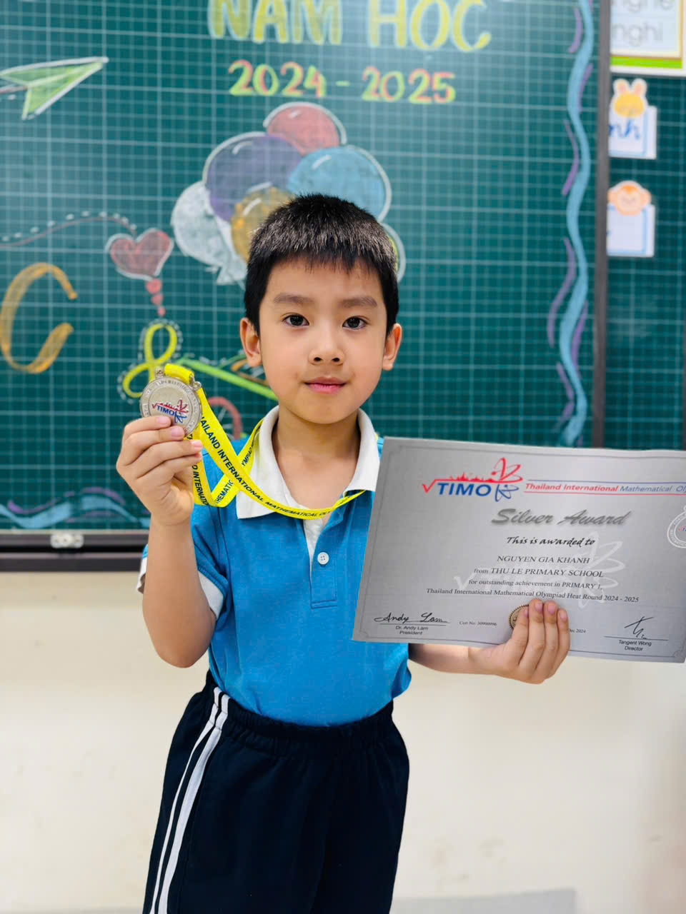 Lớp 1C: Nguyễn Gia Khánh - Cậu bé với niềm say mê chinh phục các cuộc thi