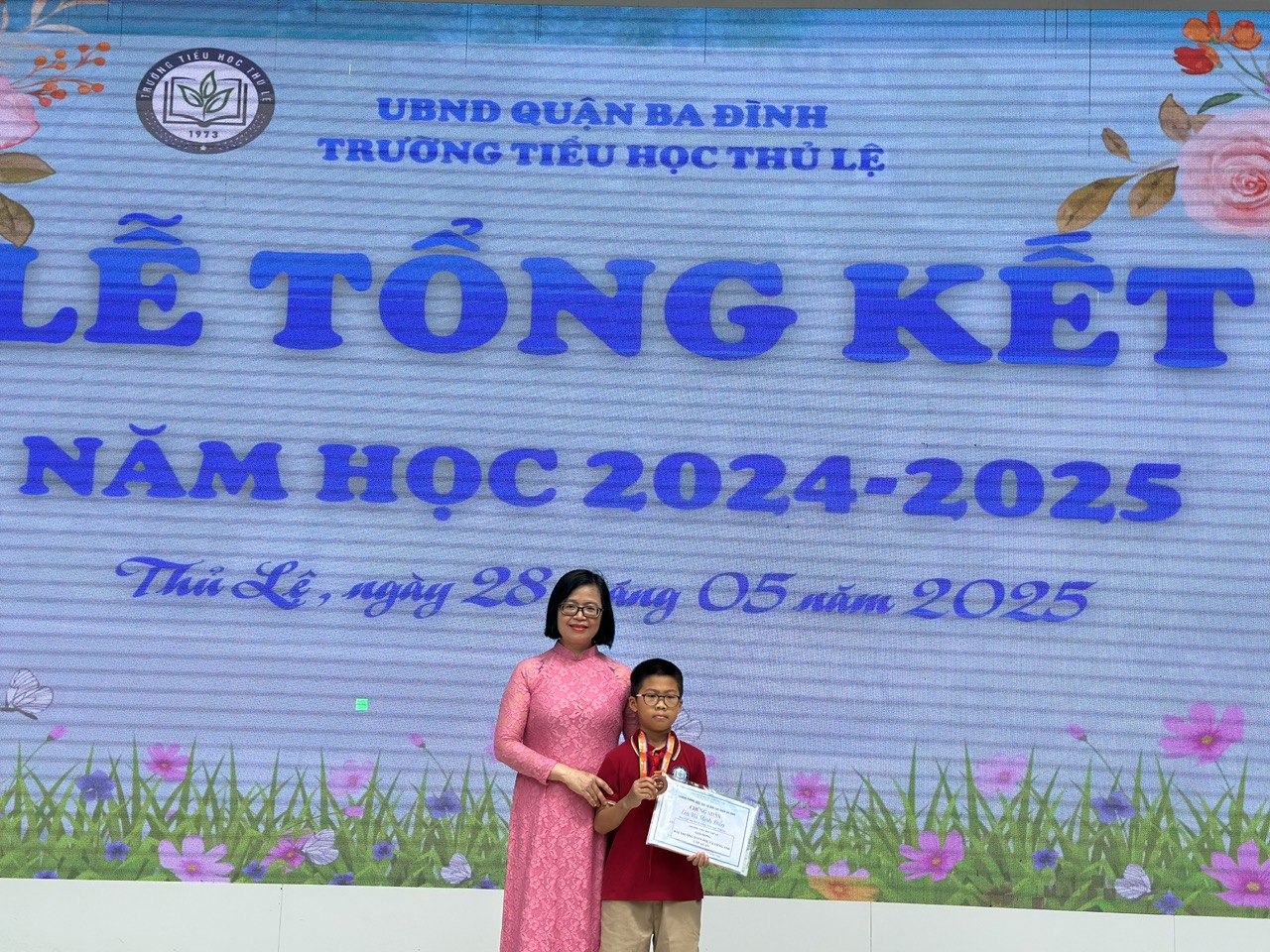 Học sinh lớp 4D gặt hái nhiều thành tích cao trong các cuộc thi văn hóa các cấp
