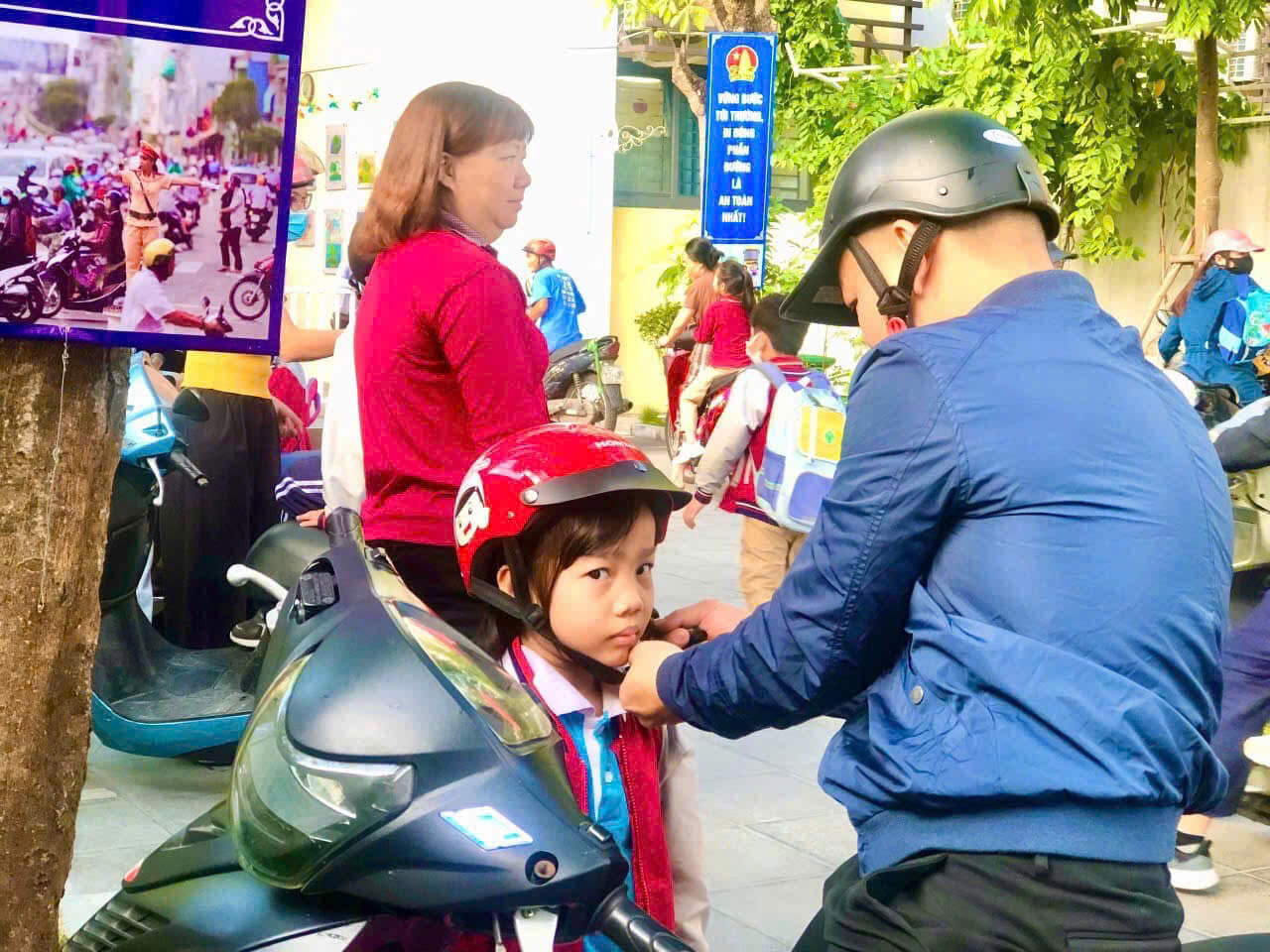 Triển khai cổng trường học an toàn