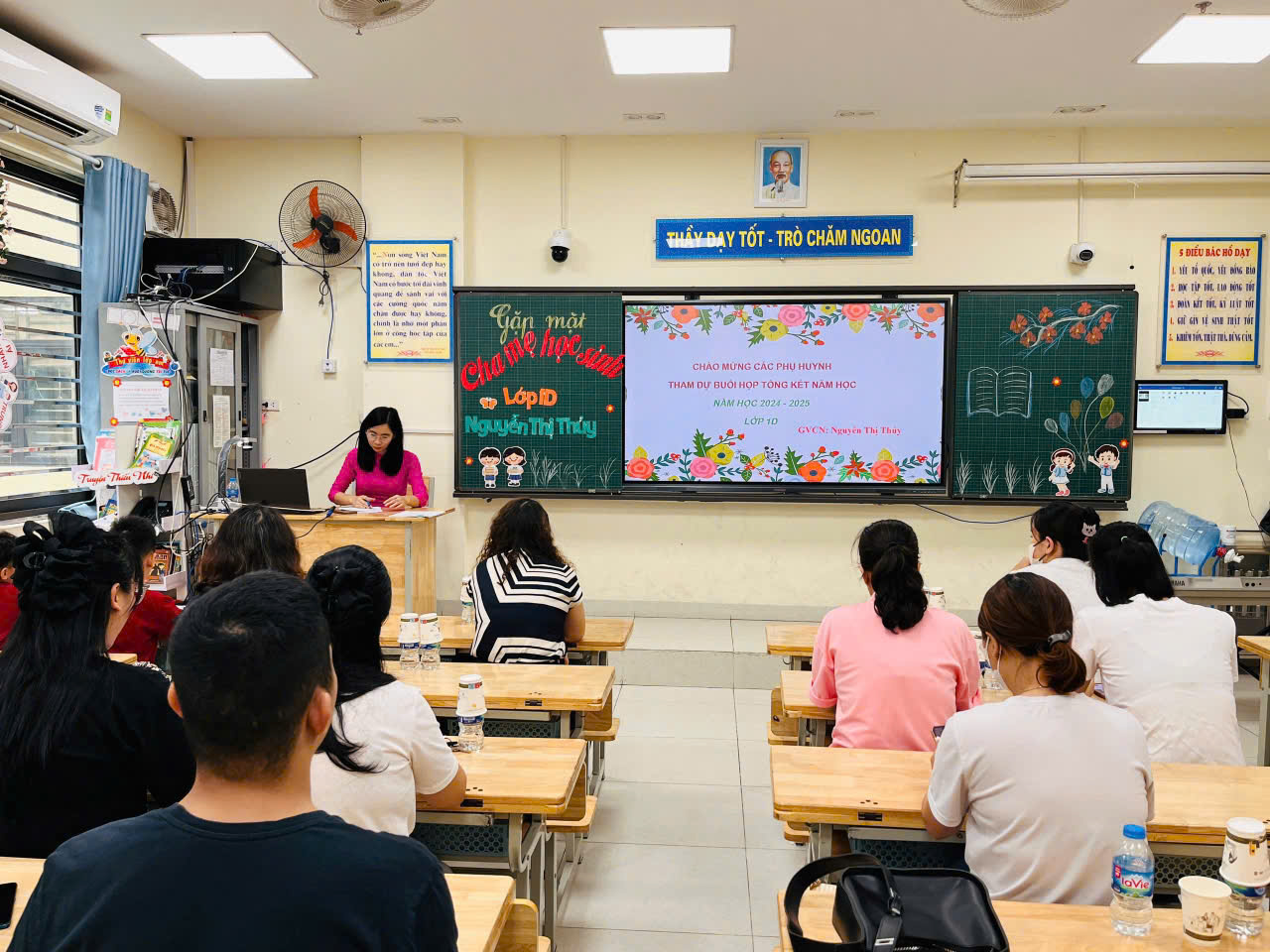 Buổi họp phụ huynh cuối năm của khối 1 – Gặp gỡ, chia sẻ, đồng hành