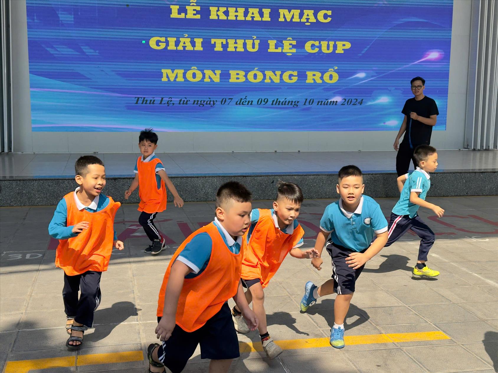 Giải Thi đấu Bóng rổ