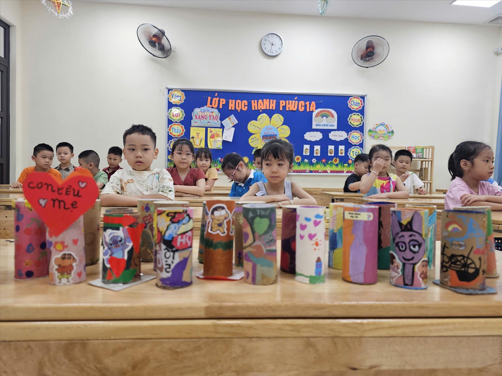 Những hoạt động sáng tạo của học sinh khối 1 trường Tiểu học Thủ Lệ