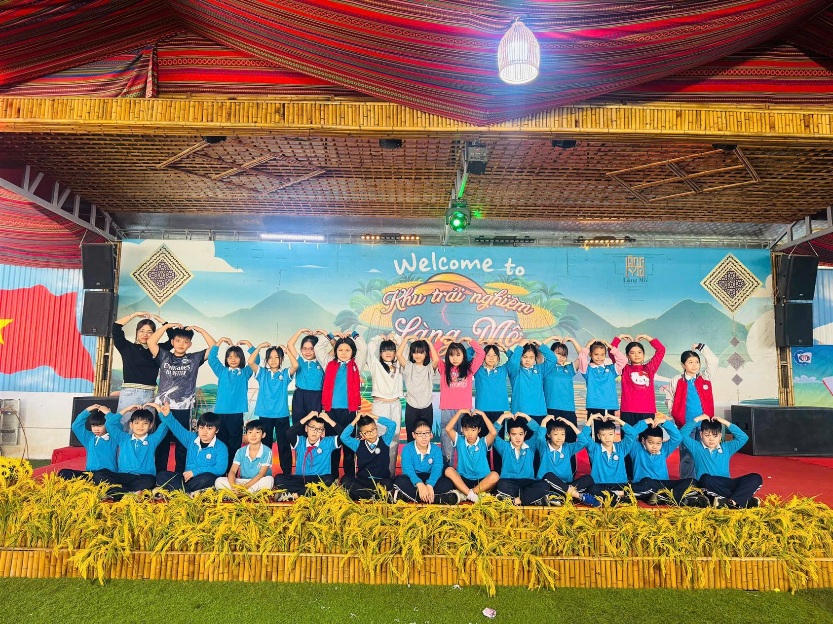 Nhìn lại học kì I năm học 2025-2026 của học sinh lớp 5D trường Tiểu học Thủ Lệ