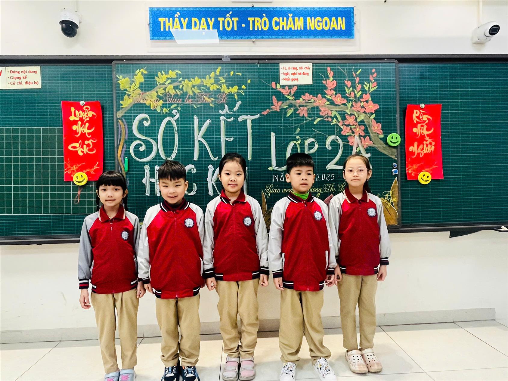 Vinh danh học sinh kiện tường phong trào "Kế hoạch nhỏ"