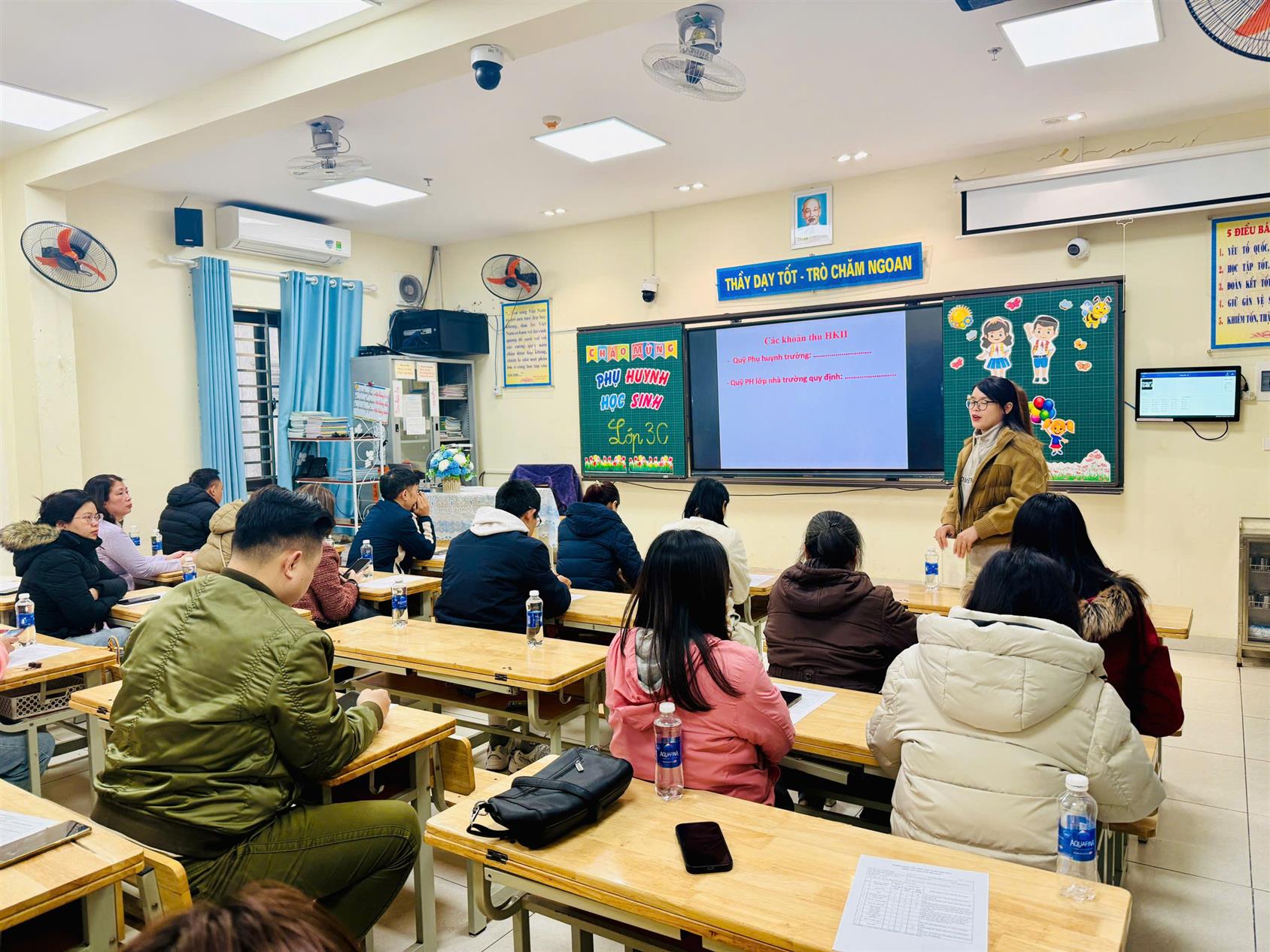 Buổi họp phụ huynh lớp 3C – Nơi yêu thương được sẻ chia