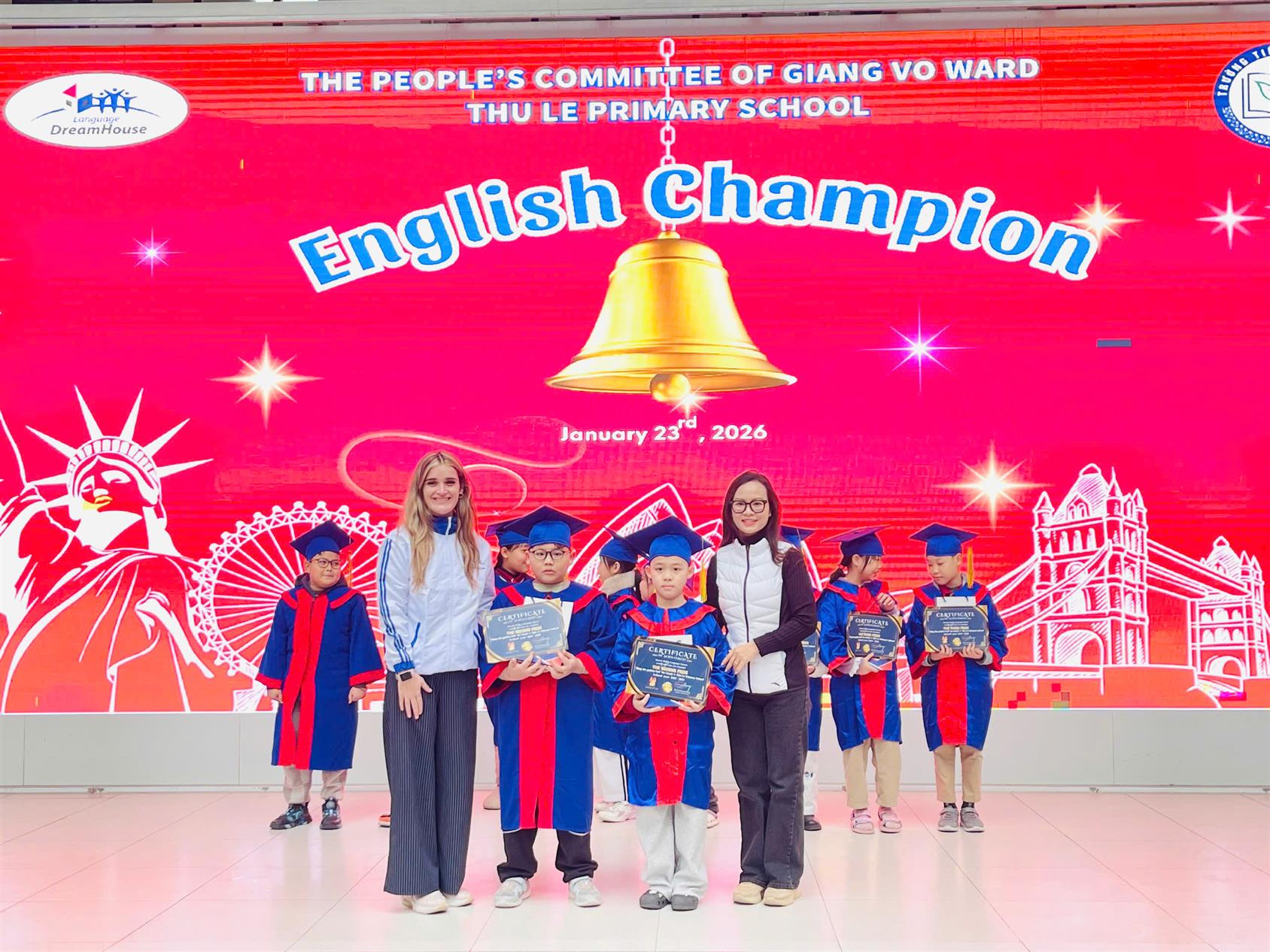 HỌC SINH LỚP 3D THAM GIA RUNG CHUÔNG VÀNG TIẾNG ANH – SÂN CHƠI BỔ ÍCH, LAN TỎA NIỀM ĐAM MÊ HỌC TẬP