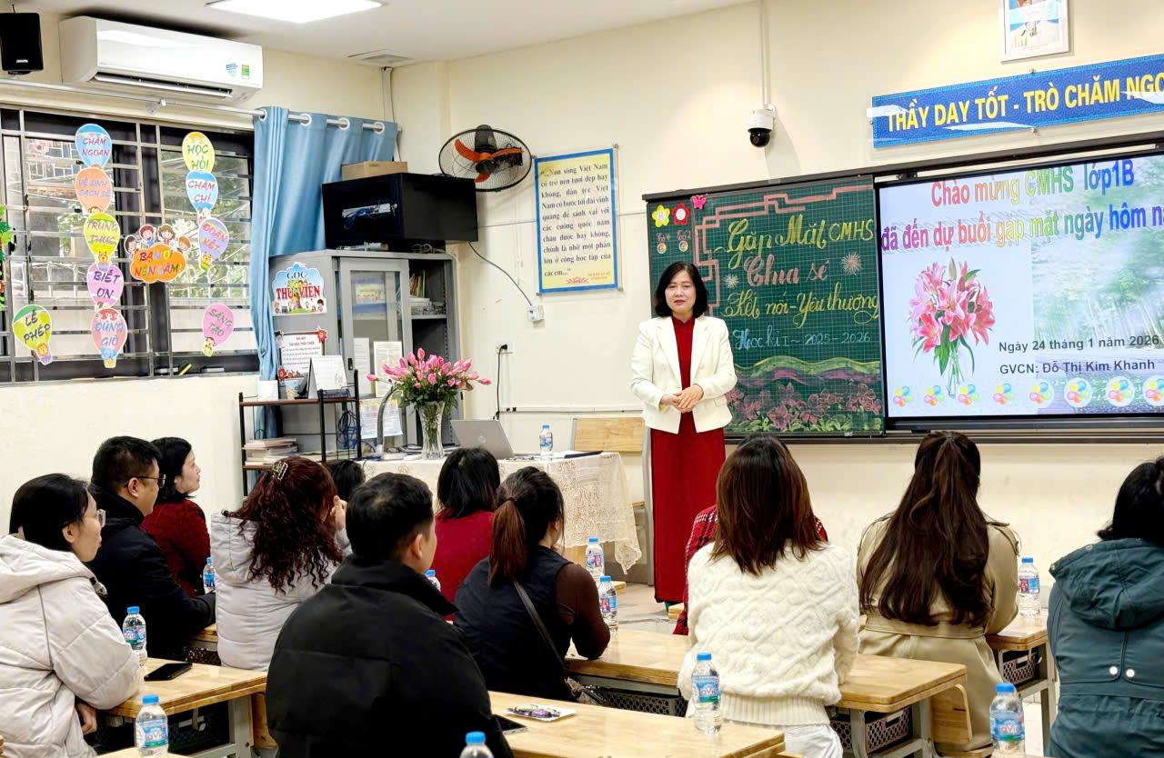 Lớp 1B. Kết nối - Yêu thương trong buổi gặp mặt CMHS cuối học kì 1 năm học 2025 - 2026