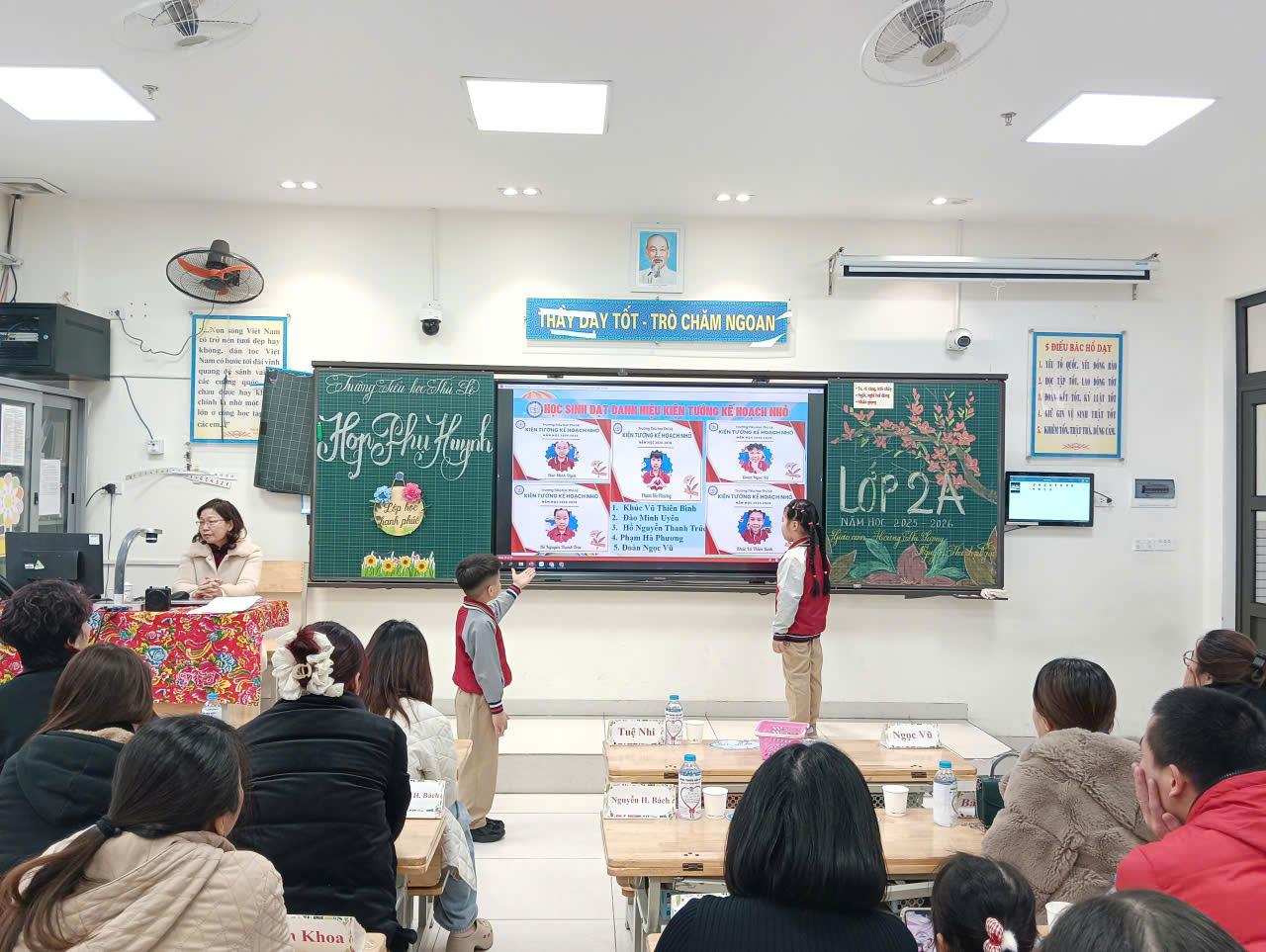 Họp phụ huynh cuối học kì I khối 2: Kết nối yêu thương-Gieo mầm trách nhiệm