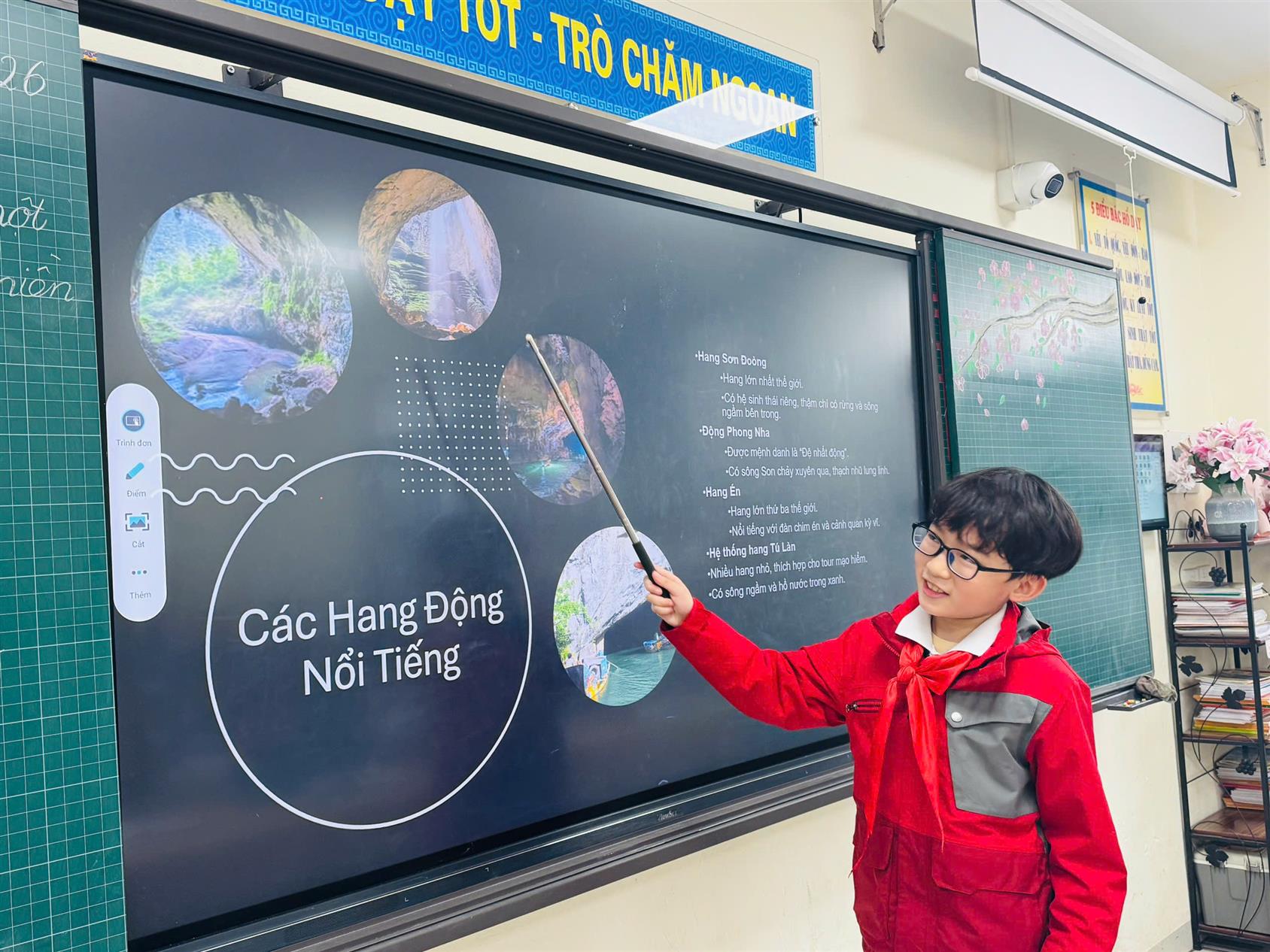 🌊Học sinh lớp 4A vận dụng kĩ năng công dân số trong tiết học Lịch sử và Địa lí🌊