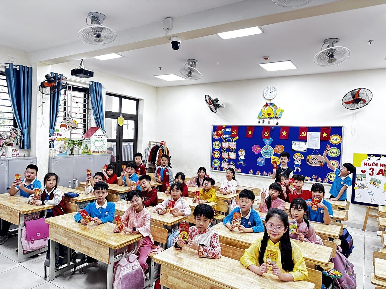 Lì xì vui vẻ - Khởi đầu năm mới may mắn của lớp 3A