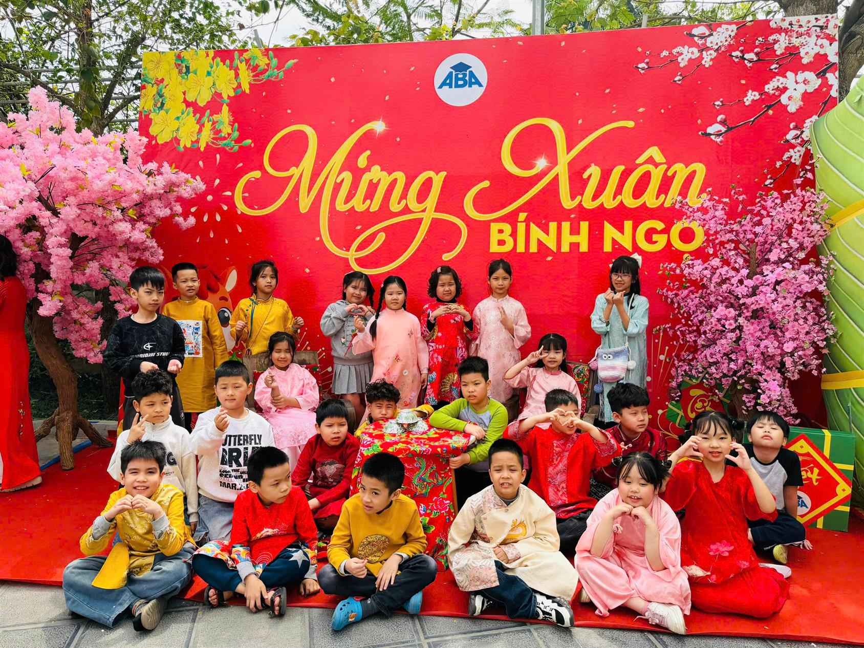 HỌC SINH KHỐI 3 TRƯỜNG TIỂU HỌC THỦ LỆ HÀO HỨNG THAM GIA LỄ HỘI CHÀO XUÂN 2026