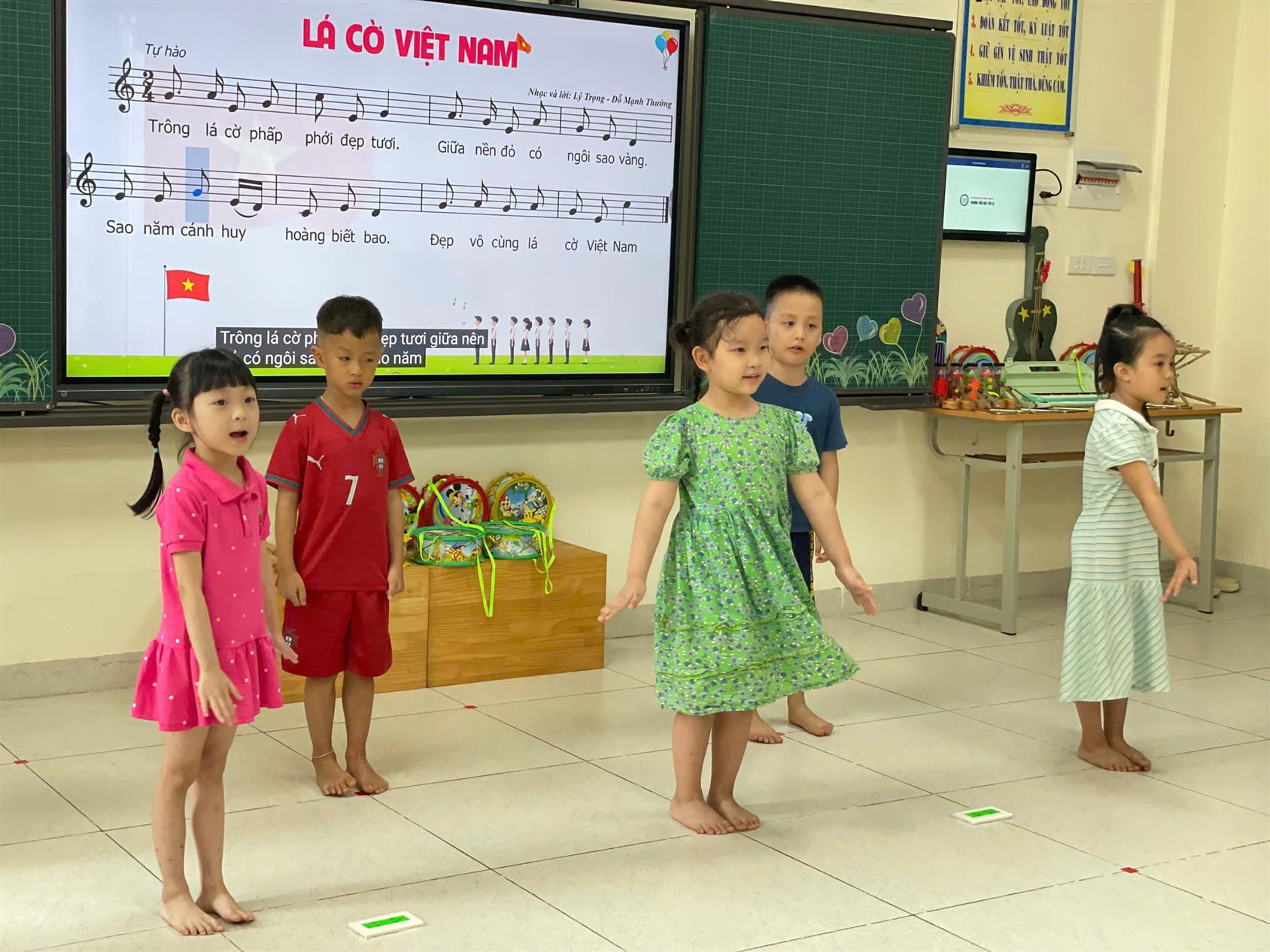 Chạm vào âm nhạc - Chạm đến niềm vui