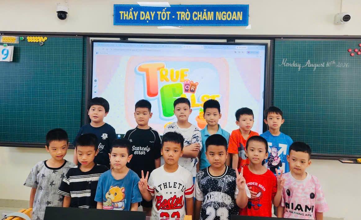 CLB HÈ TIẾNG ANH – HÀNH TRANG TỰ TIN CHO NĂM HỌC MỚI