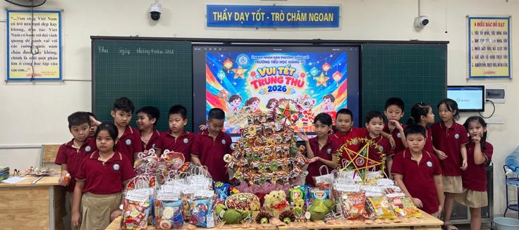 CHÀO ĐÓN TẾT TRUNG THU RỰC RỠ SẮC MÀU CỦA TẬP THỂ LỚP 3A8 – TRƯỜNG TIỂU HỌC GIẢNG VÕ
