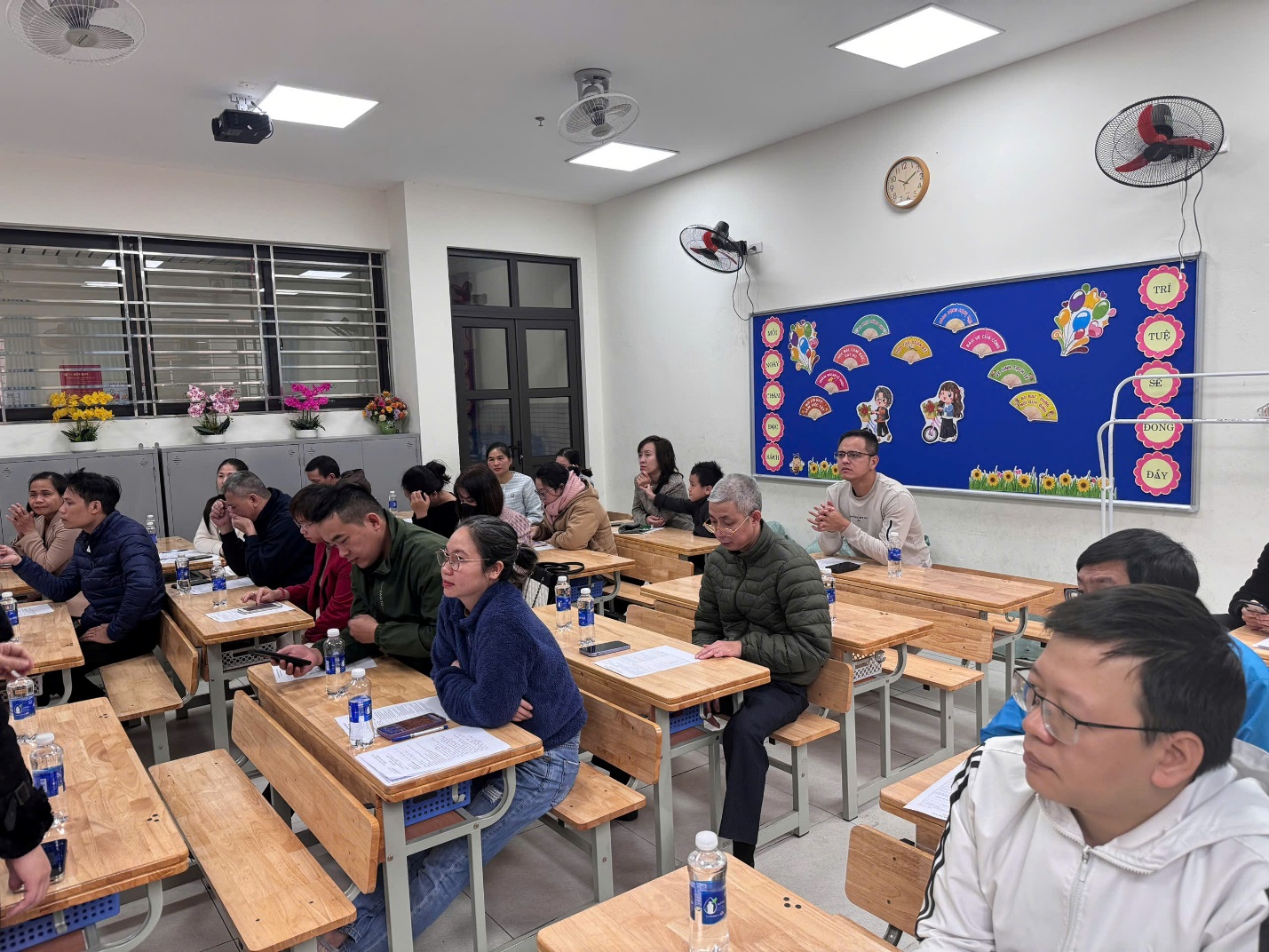 C:\Users\Administrator\Desktop\ảnh 2.jpg