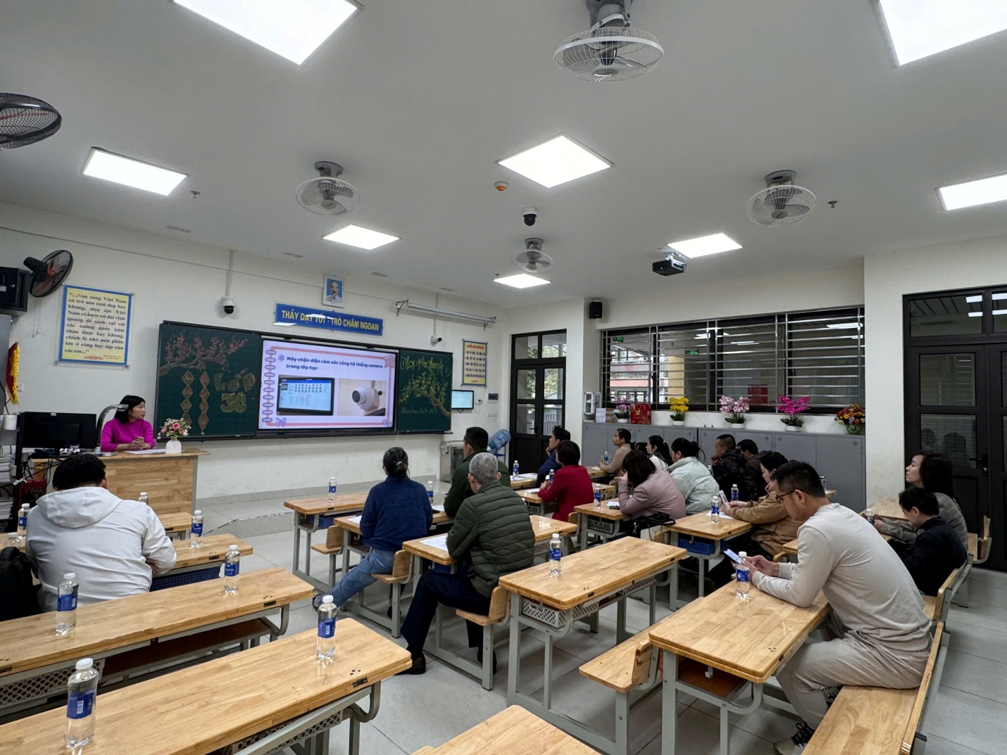 C:\Users\Administrator\Desktop\ảnh 3.jpg