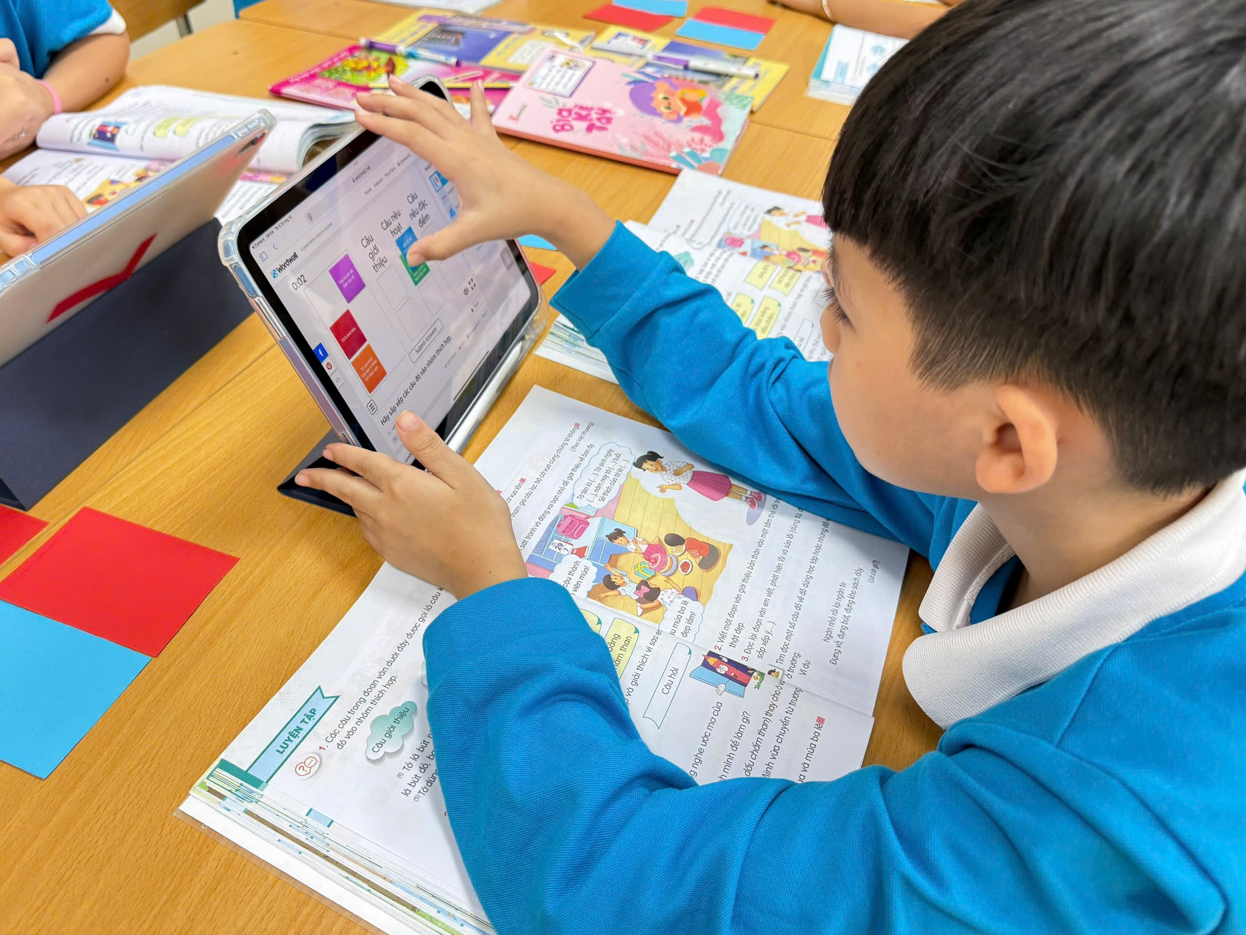 A child using a tablet

AI-generated content may be incorrect.