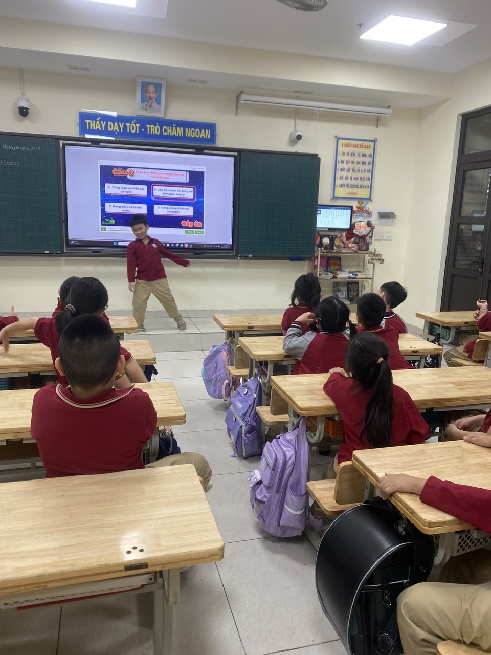 C:\Users\Administrator\Desktop\in to 4.jpg